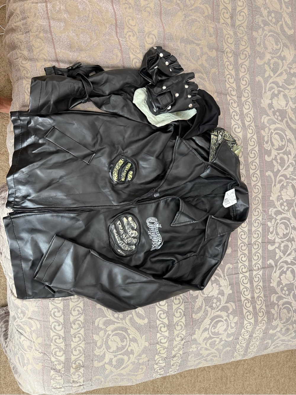 SCARY Biker Halloween costume- Adult Size Small.